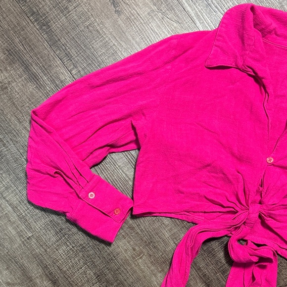 Sunday Ritual Rhea Wrap Top Fuchsia - Picture 2 of 11